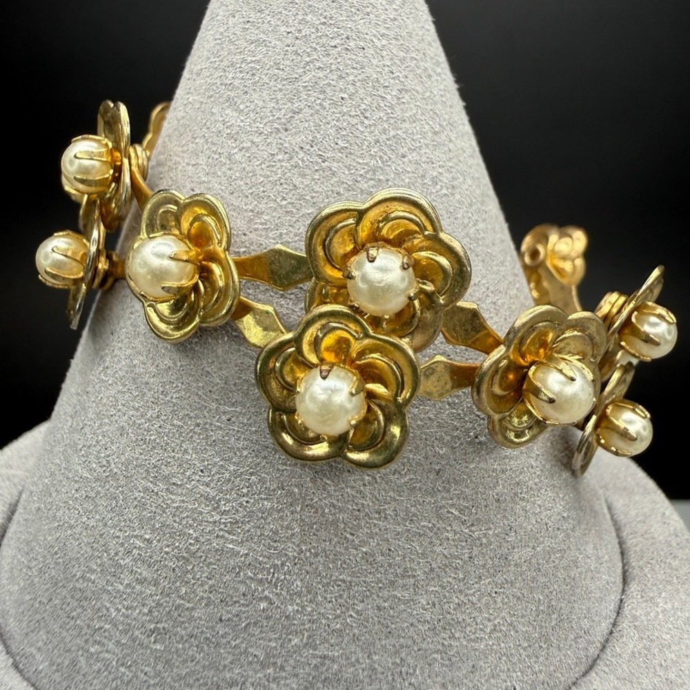 Vintage Gold Tone Faux Pearl Bangle Bracelet Floral MCM Romantic